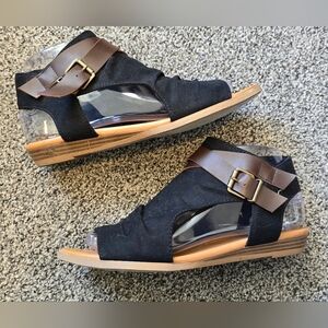 Soda Shoes Womens Size 7.5  Black Fabric Buckle Slip On Flat Sandal Slides